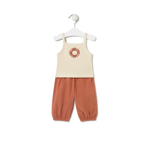 Baby girls outfit in Classic brick red