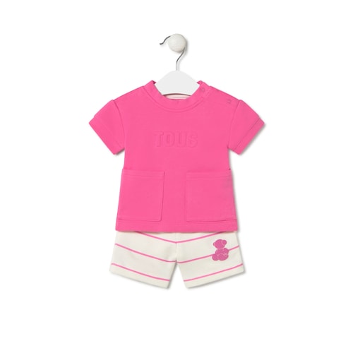 Baby outfit in Vibrant pink