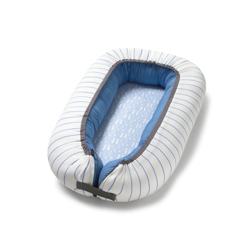 Baby sleep nest in Vibrant blue image number 0