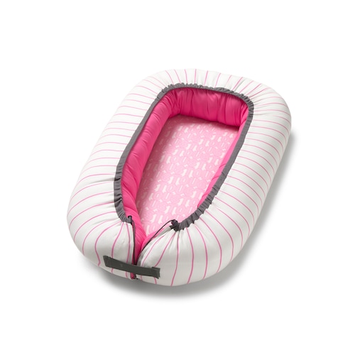 Baby sleep nest in Vibrant pink