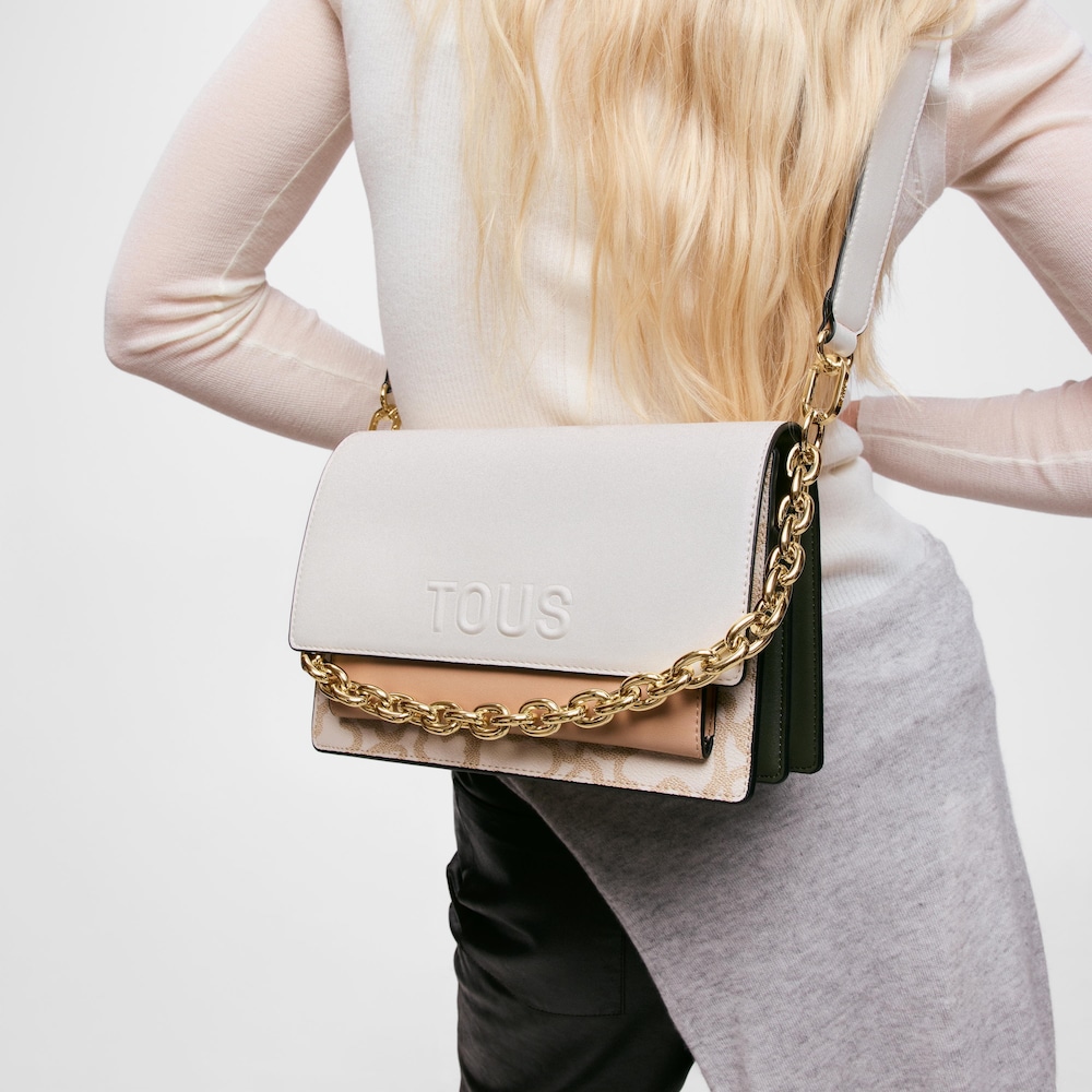 &Mu;&epsilon;&sigma;&alpha;ί&omicron;&upsilon; &mu;&epsilon;&gamma;έ&theta;&omicron;&upsilon;&sigmaf; &tau;&sigma;ά&nu;&tau;&alpha; &chi;&iota;&alpha;&sigma;&tau;ί Audree Kaos Icon &sigma;&epsilon; &iota;&beta;&omicron;&upsilon;ά&rho; &chi;&rho;ώ&mu;&alpha;