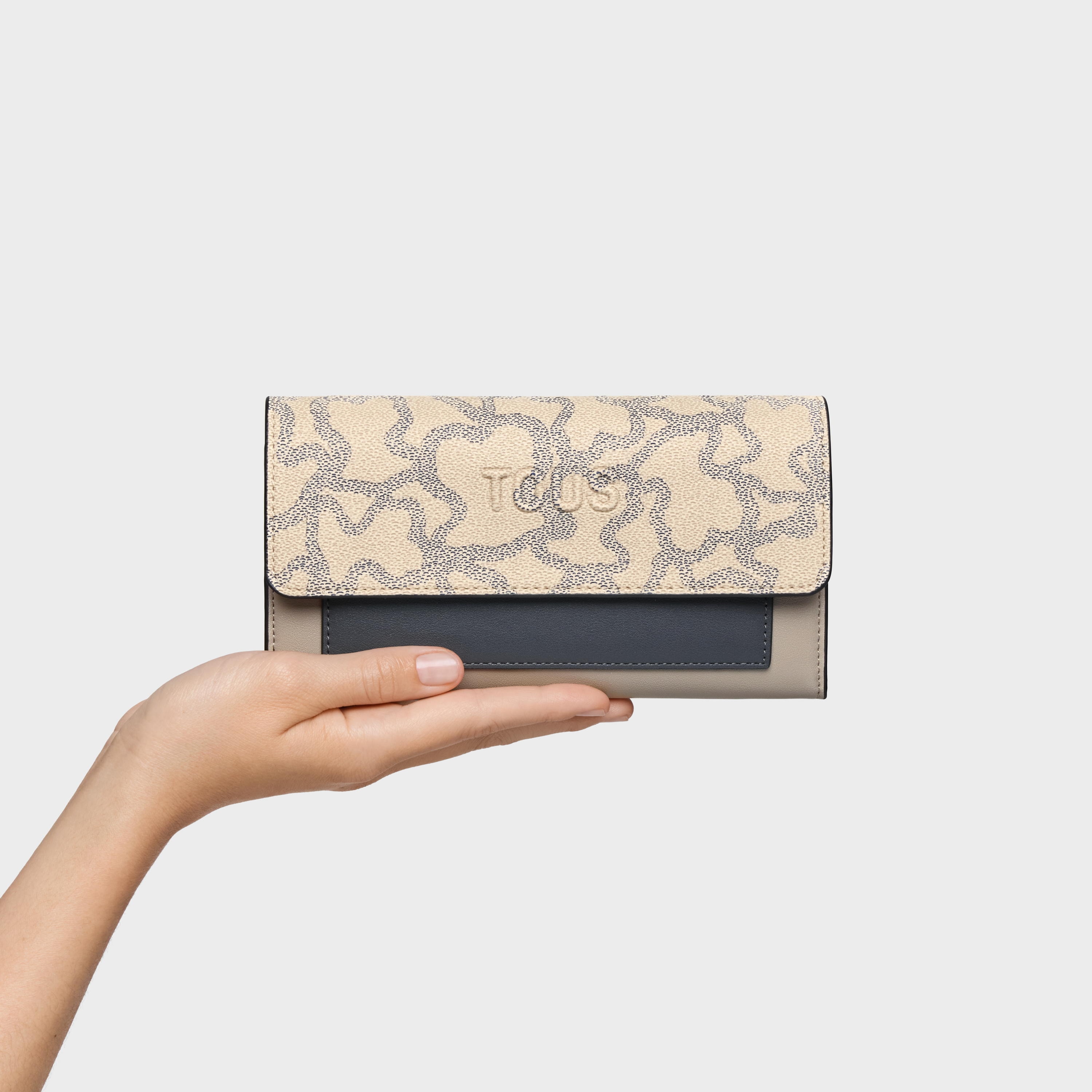★keike★ Shape of Wallet Cream Olive Keike | Official Store – Shop Trendy Fashion at MUSINSA