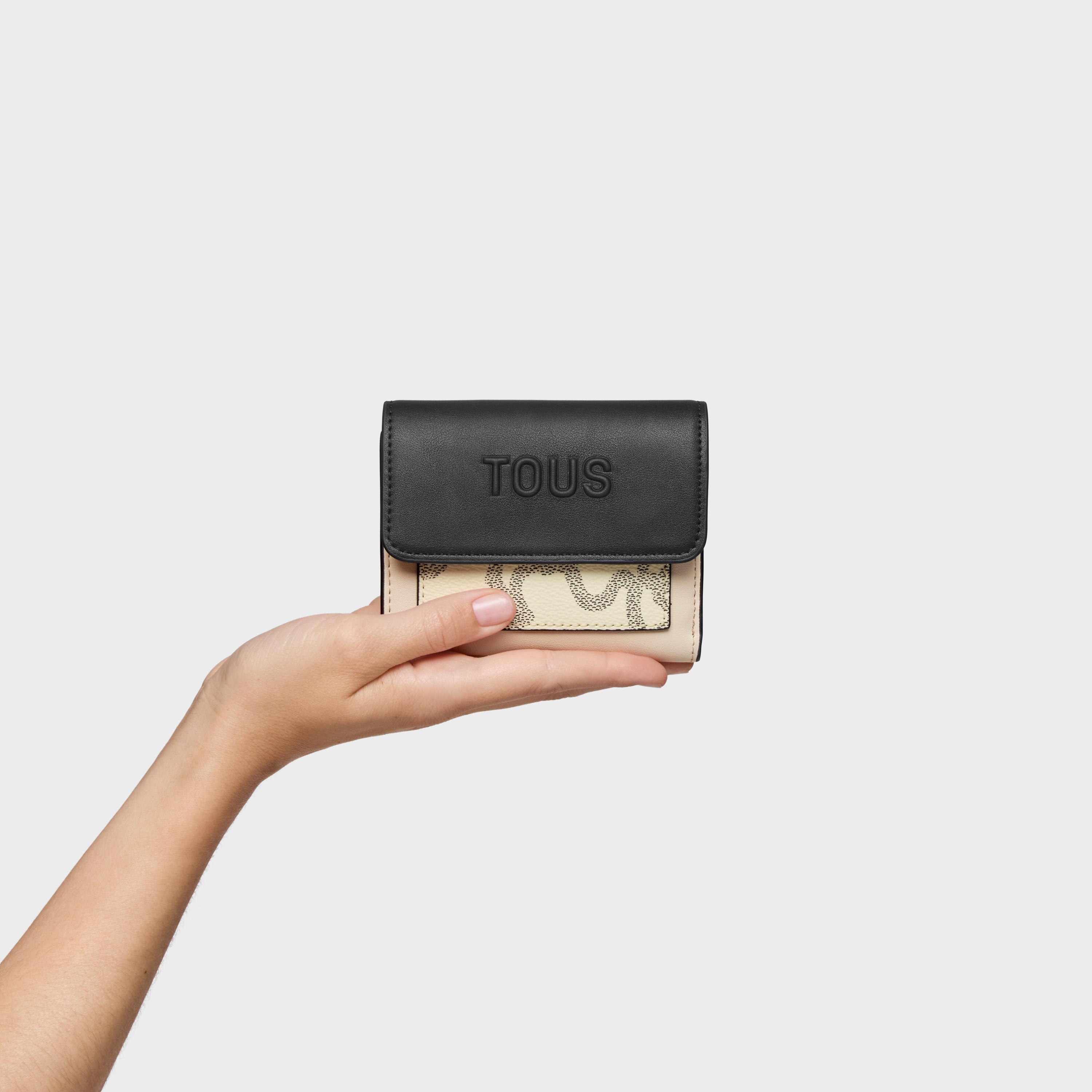 Beige Flap Card wallet Kaos Icon