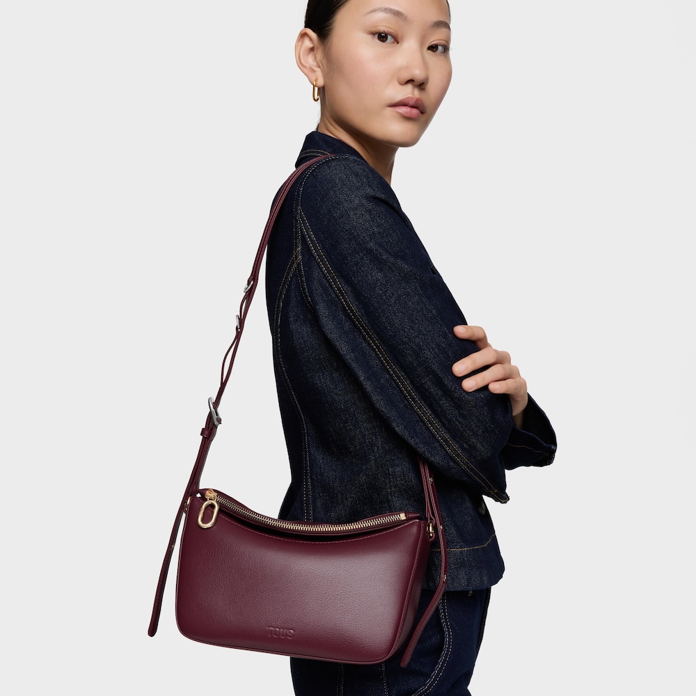 Středně velk&aacute; Crossbody kabelka v&iacute;nov&eacute; barvy TOUS City