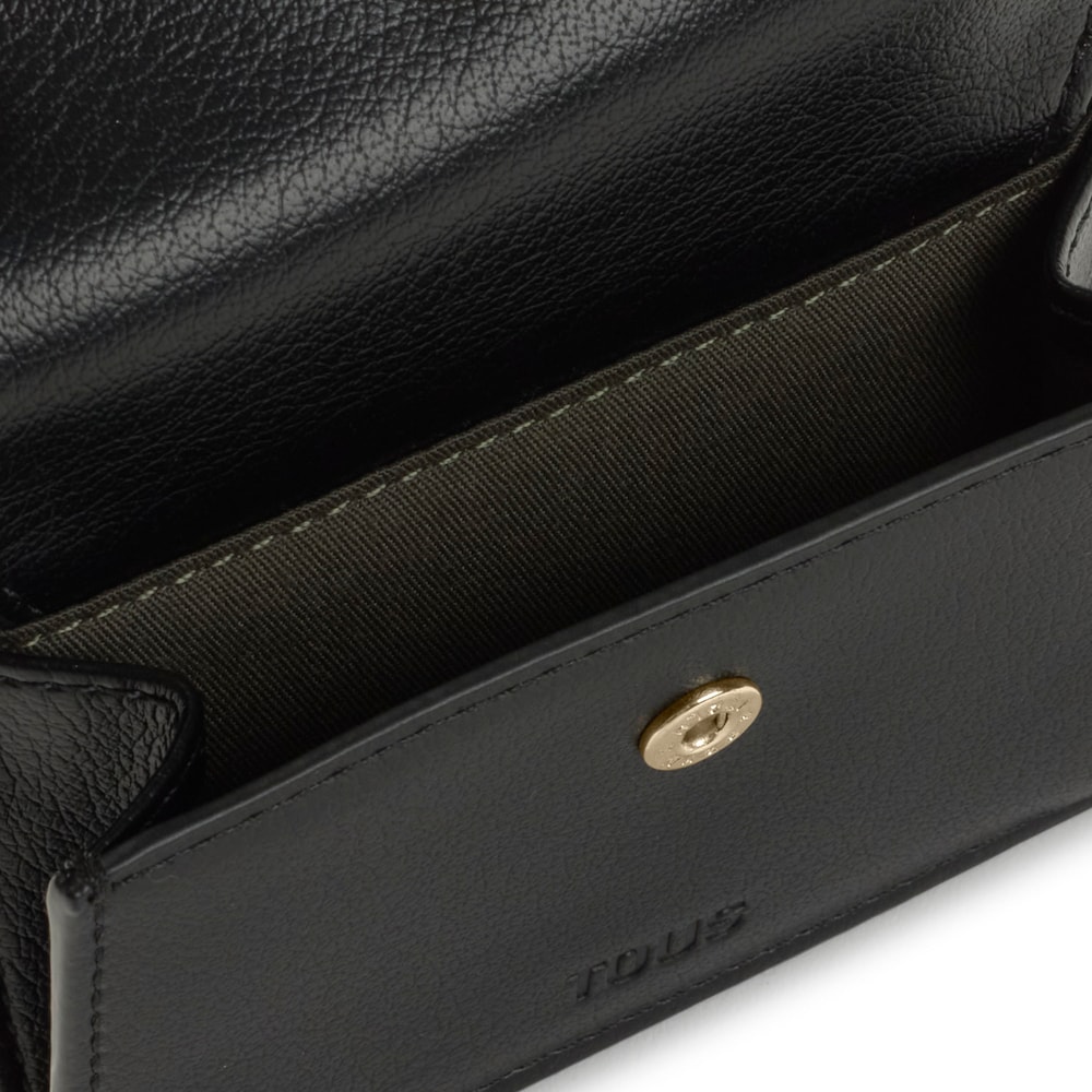 &Pi;&omicron;&rho;&tau;&omicron;&phi;&omicron;&lambda;ά&kappa;&iota;-&theta;ή&kappa;&eta; &kappa;&alpha;&rho;&tau;ώ&nu; &mu;&epsilon; &kappa;&alpha;&pi;ά&kappa;&iota; TOUS City &sigma;&epsilon; &mu;&alpha;ύ&rho;&omicron; &chi;&rho;ώ&mu;&alpha;