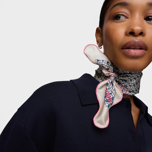 Pañuelo cuadrado beige Mini Daisy