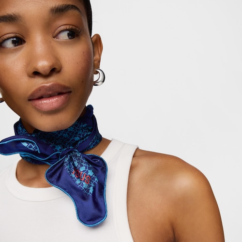 Pañuelo cuadrado azul oscuro Mini Daisy