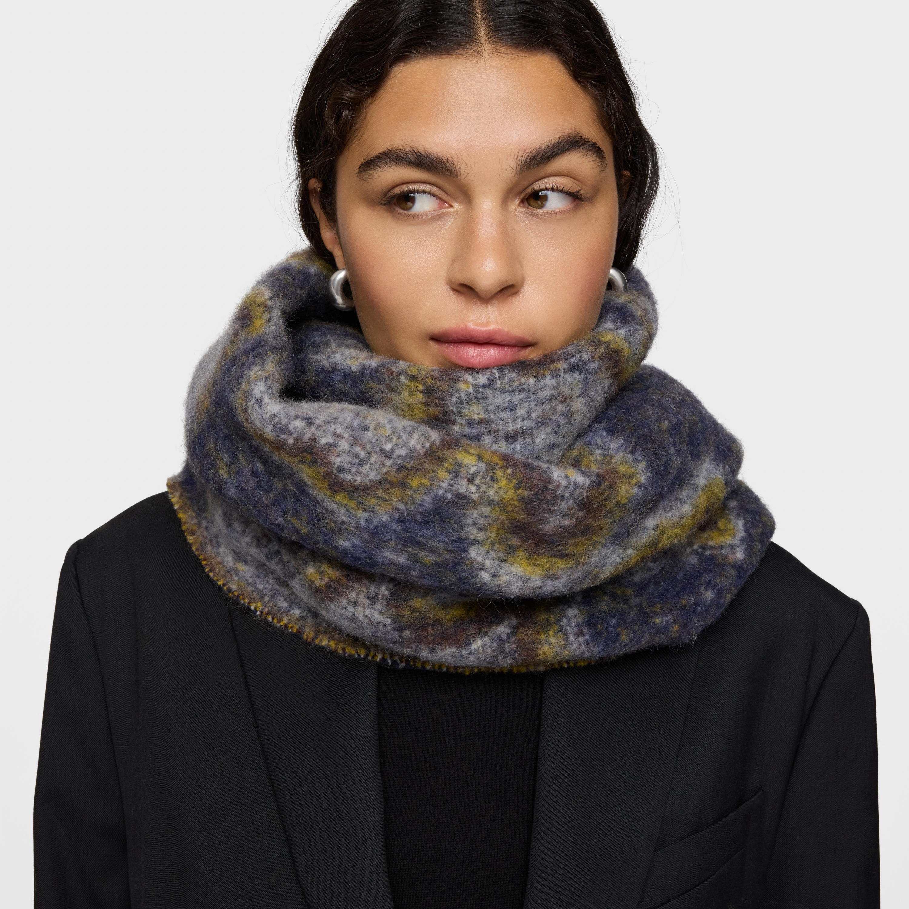 Large navy blue and taupe Muffler TOUS Bear Waves