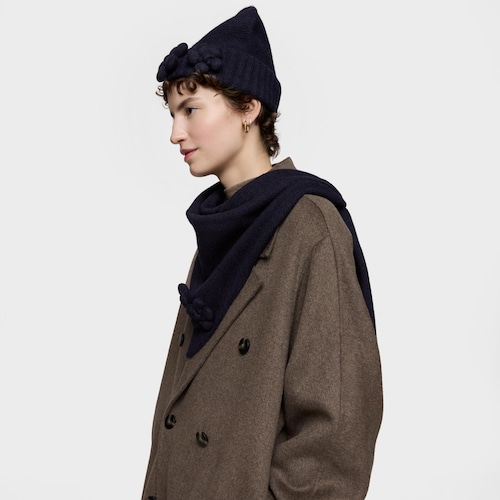 Pañuelo triangular azul marino TOUS Daisy