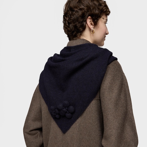 Pañuelo triangular azul marino TOUS Daisy