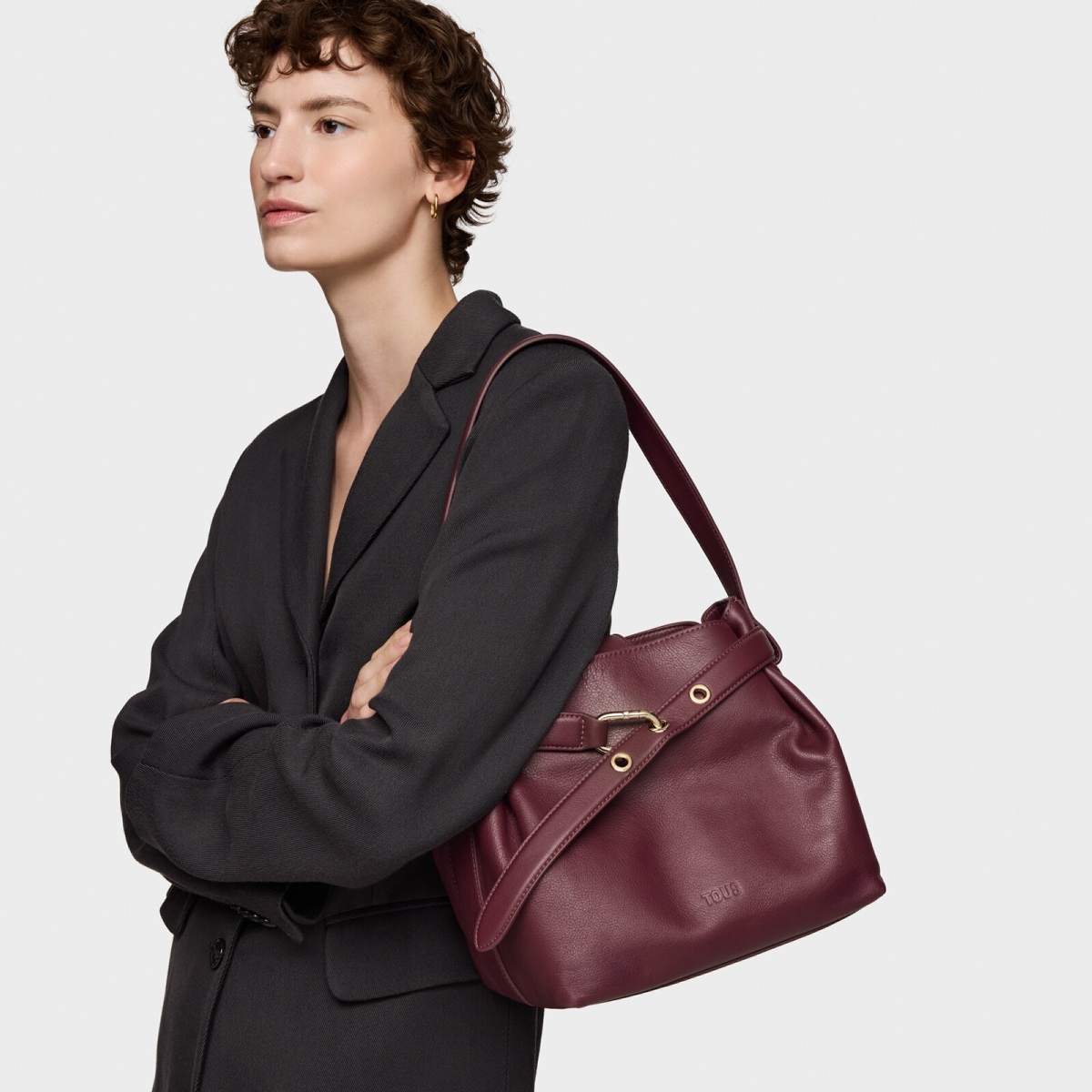 Medium burgundy-colored leather Shoulder bag TOUS Hold | TOUS