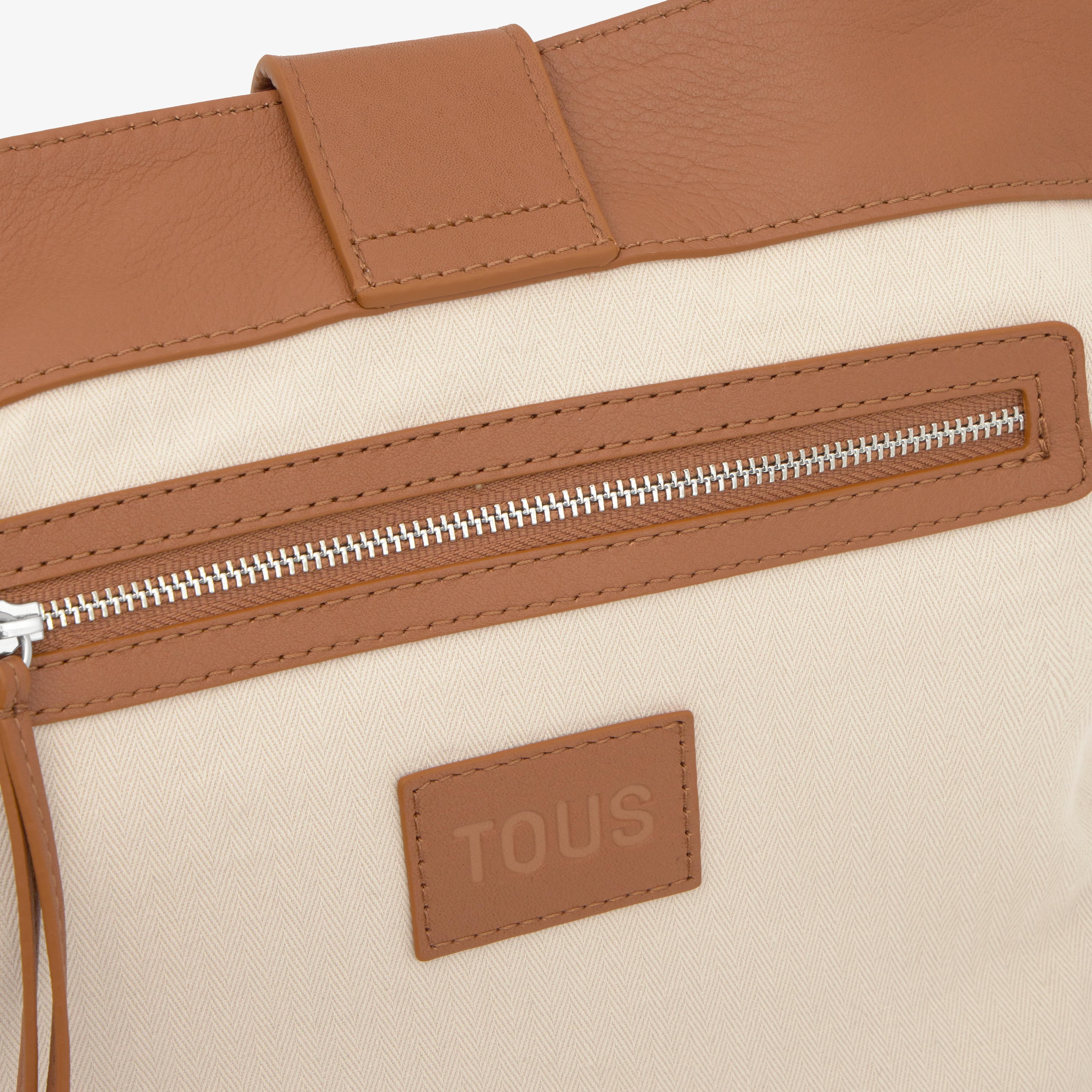 Saca mediana de piel camel TOUS Hold | TOUS