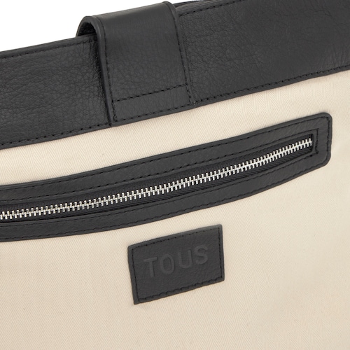 Saca mediana de piel negra TOUS Hold