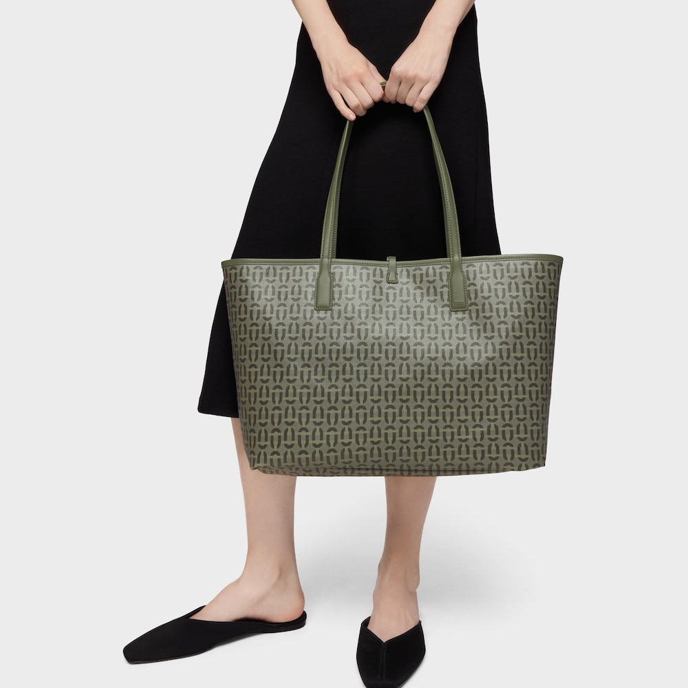 &Mu;&epsilon;&gamma;ά&lambda;&eta; &tau;&sigma;ά&nu;&tau;&alpha;-&kappa;&alpha;&lambda;ά&theta;&iota; &delta;ύ&omicron; ό&psi;&epsilon;&omega;&nu; TOUS Double Way Manifesto &sigma;&epsilon; &chi;&alpha;&kappa;ί &chi;&rho;ώ&mu;&alpha;