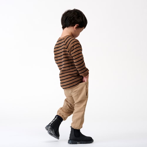 Conjunto de niño Brown crudo