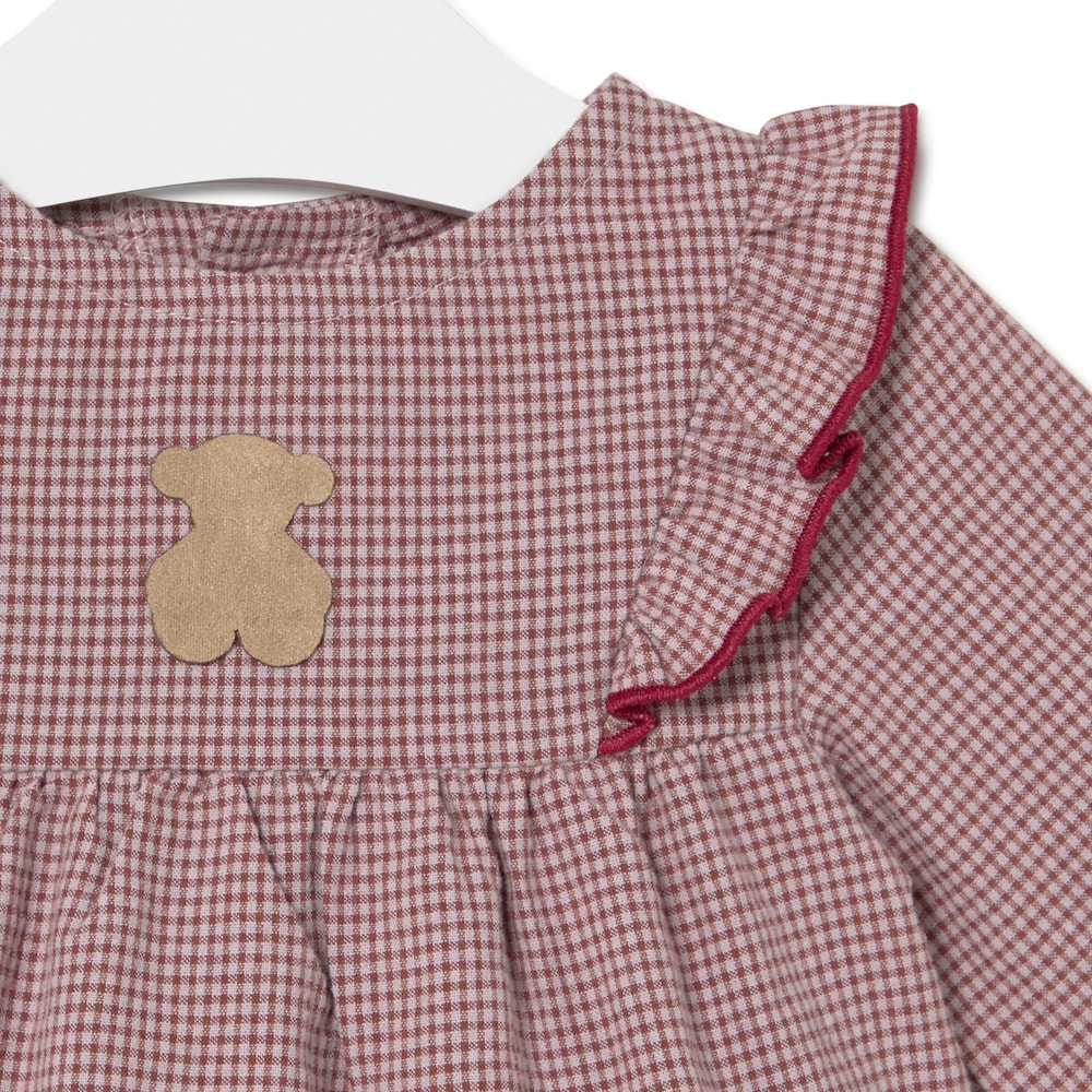 Girls outfit in Garnet pink