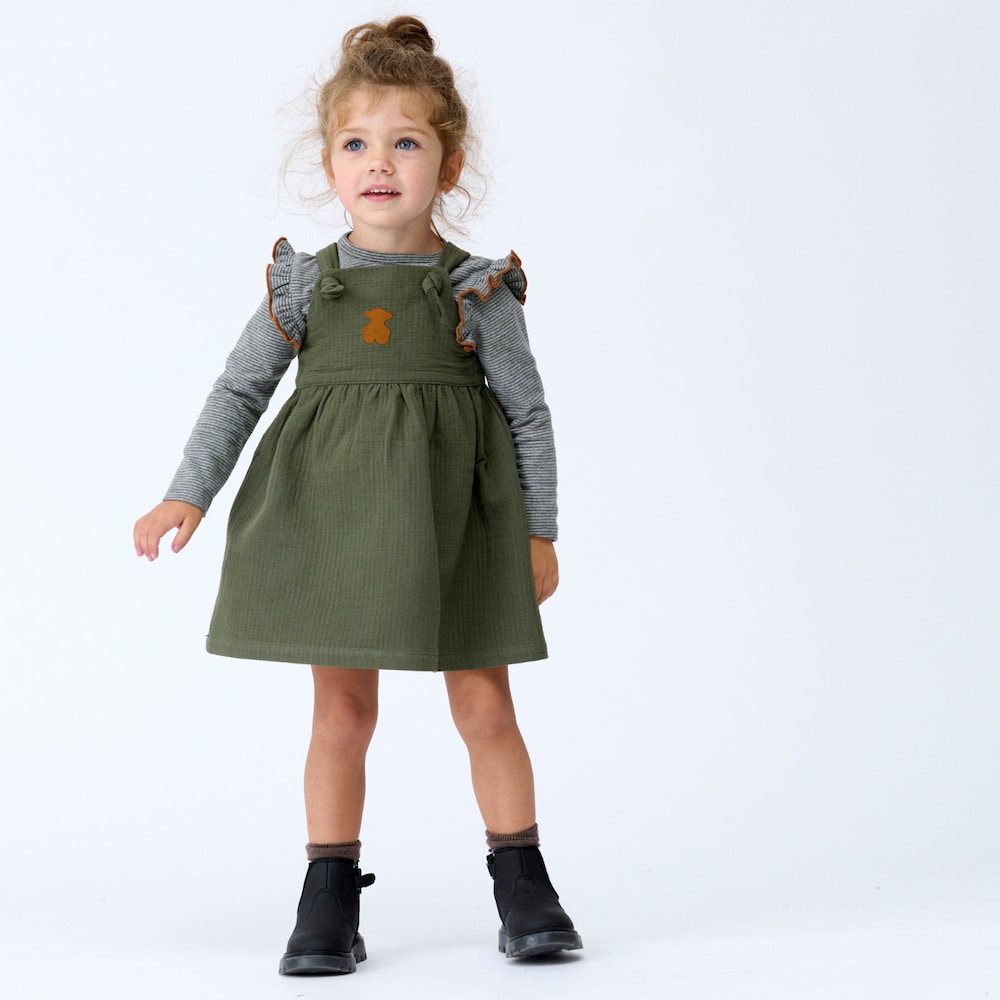 Girls outfit in Green green