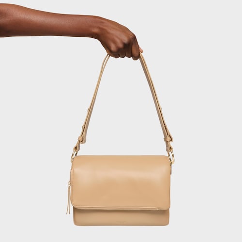 Středně velk&aacute; Crossbody kabelka v&nbsp;p&iacute;skov&eacute; barvě TOUS Audree Soft