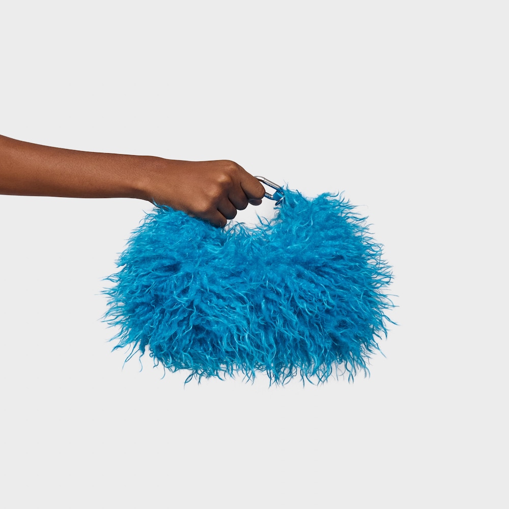 &Mu;ί&nu;&iota; &tau;&sigma;ά&nu;&tau;&alpha; &chi;&iota;&alpha;&sigma;&tau;ί TOUS Hold &sigma;&epsilon; &mu;&pi;&lambda;&epsilon;-wild &chi;&rho;ώ&mu;&alpha;