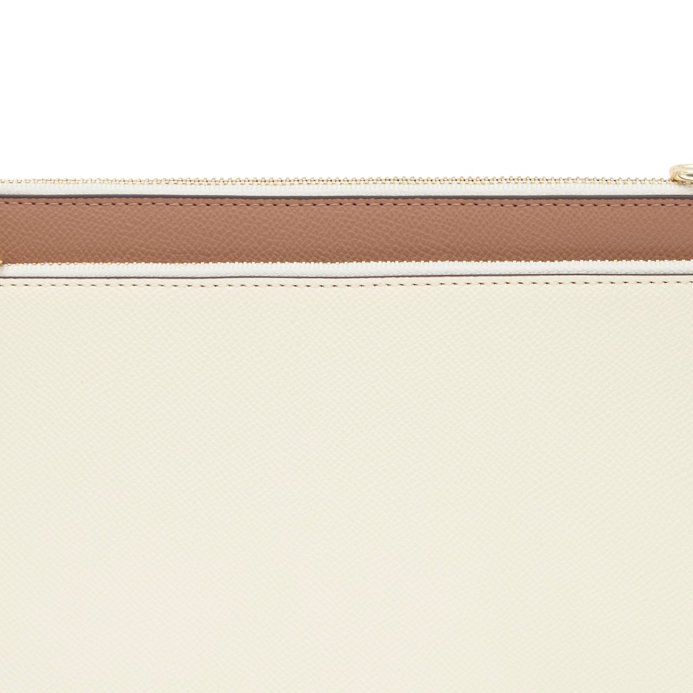 Embreagem mocha Audree Saffiano