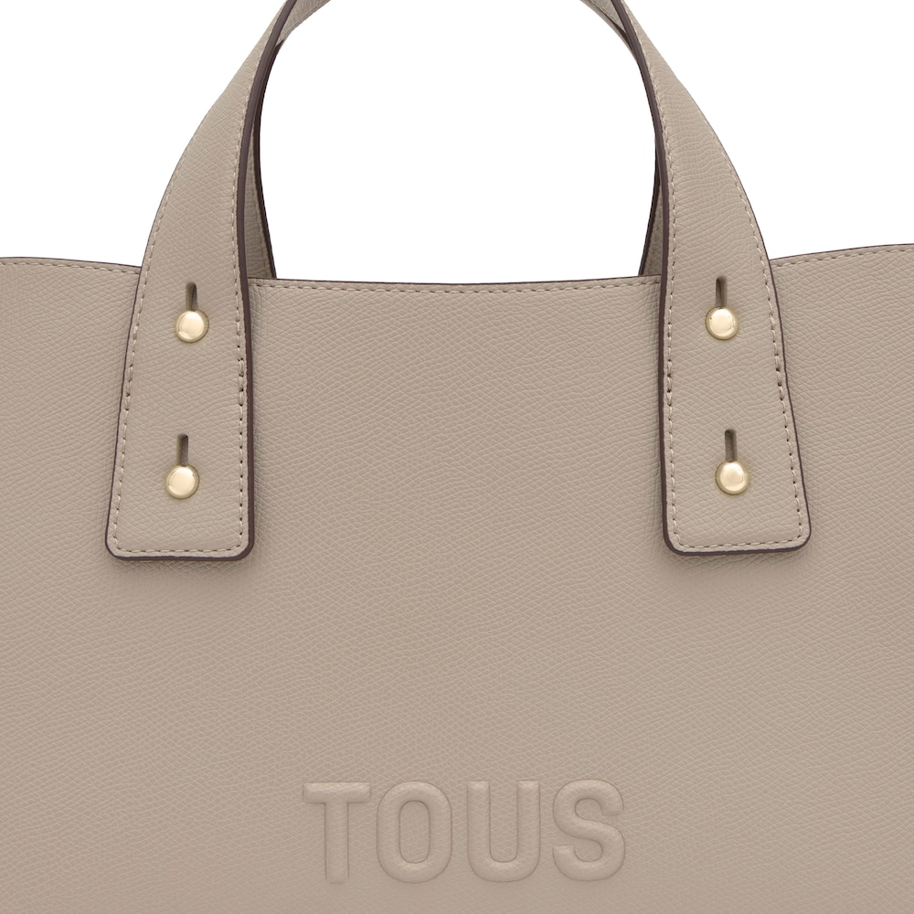 &Mu;&epsilon;&sigma;&alpha;ί&omicron;&upsilon; &mu;&epsilon;&gamma;έ&theta;&omicron;&upsilon;&sigmaf; &tau;&sigma;ά&nu;&tau;&alpha; city TOUS Back to Basics &sigma;&epsilon; &tau;&alpha;&mu;&pi;ά &chi;&rho;ώ&mu;&alpha;