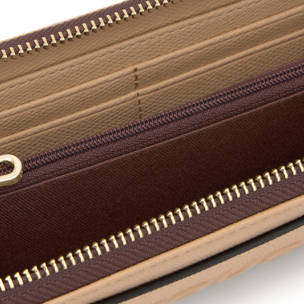 &Pi;&omicron;&rho;&tau;&omicron;&phi;ό&lambda;&iota; &sigma;&epsilon; &mu;&pi;&epsilon;&zeta; &chi;&rho;ώ&mu;&alpha; TOUS Back to Basics