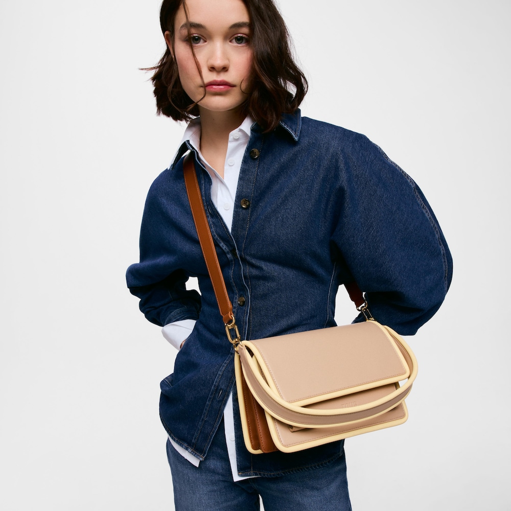 Mittelgro&szlig;e sandfarbene Umh&auml;ngetasche TOUS Audree Pipings