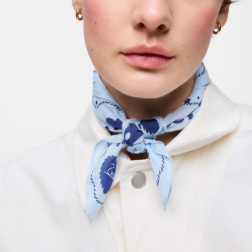 Quadratischer himmelblauer Schal TOUS Motifs Paisley