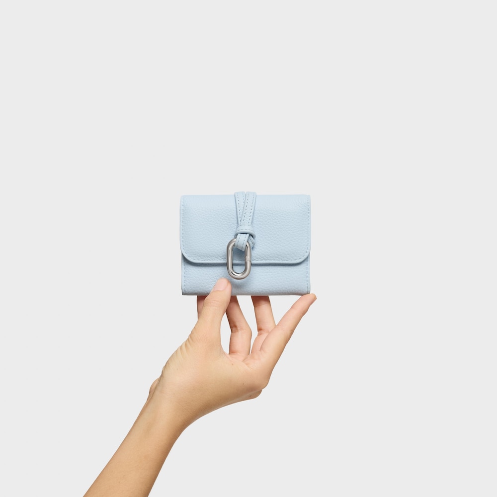 Cartera solapa azul cielo TOUS Hold