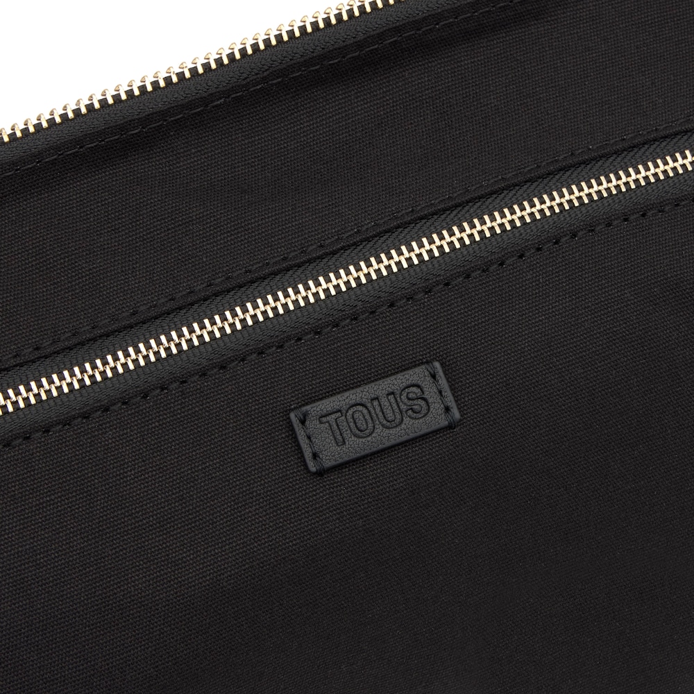 Stredne veľk&aacute; čierna Crossbody kabelka TOUS Kaos Icon