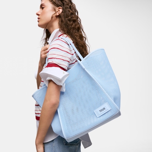 Veľk&aacute; nebesky modr&aacute; nosič TOUS Tulip&aacute;nov&aacute; sieťka