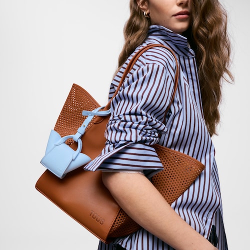 Stredn&yacute; prenosn&iacute;k na ťavu TOUS Tulip&aacute;nov&yacute; v&yacute;rez