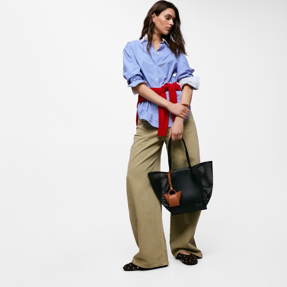 TOUS Tulip&aacute;nov&yacute; v&yacute;rez, stredne čierny nosič