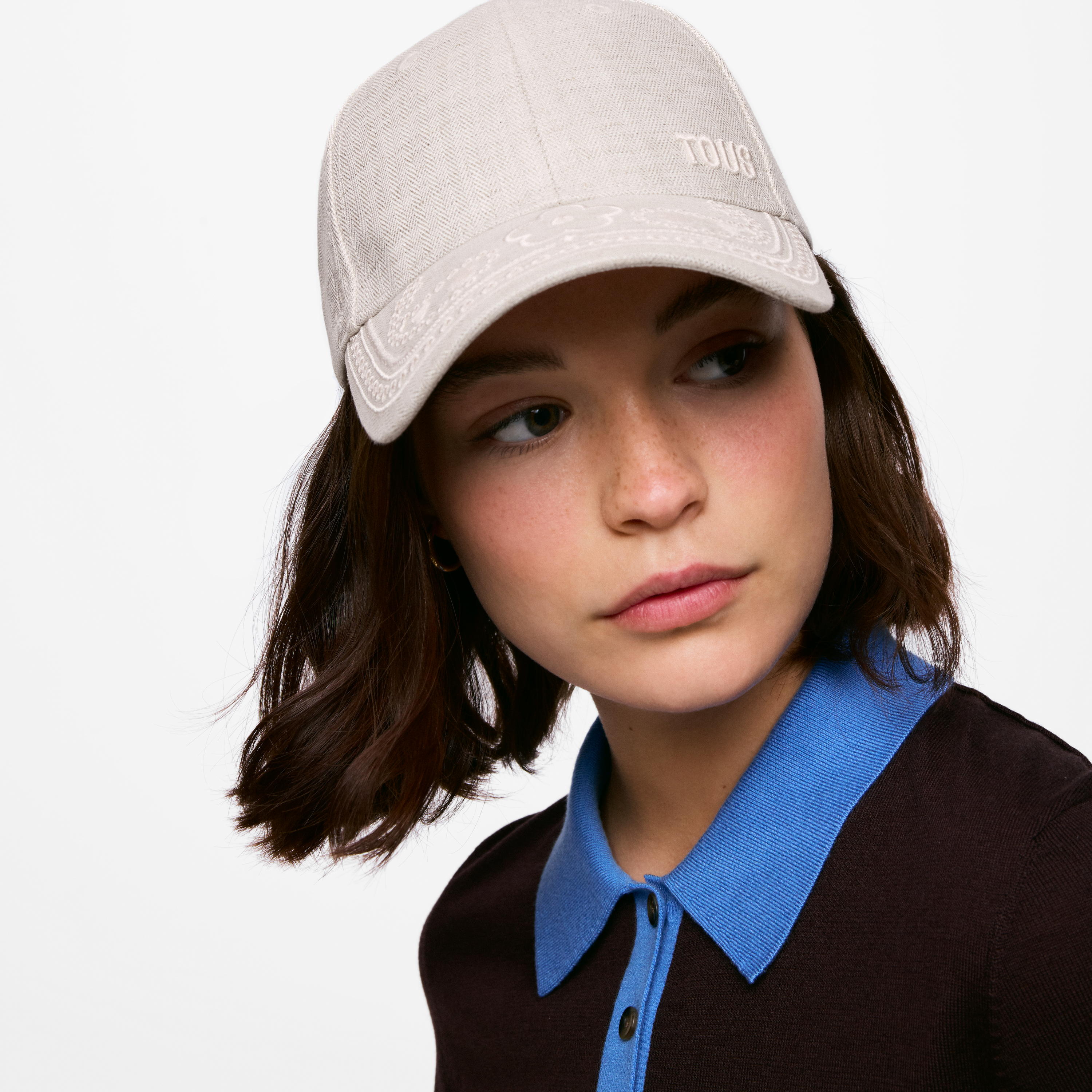 Beige embroidered Cap TOUS Motifs Paisley