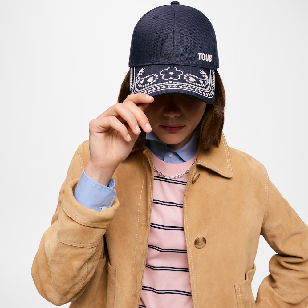 Granatowa Czapka z haftem TOUS Motifs Paisley