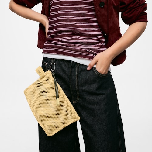 TOUS Tulip&aacute;nov&aacute; sieťovan&aacute; žlt&aacute; toaletn&aacute; ta&scaron;ka