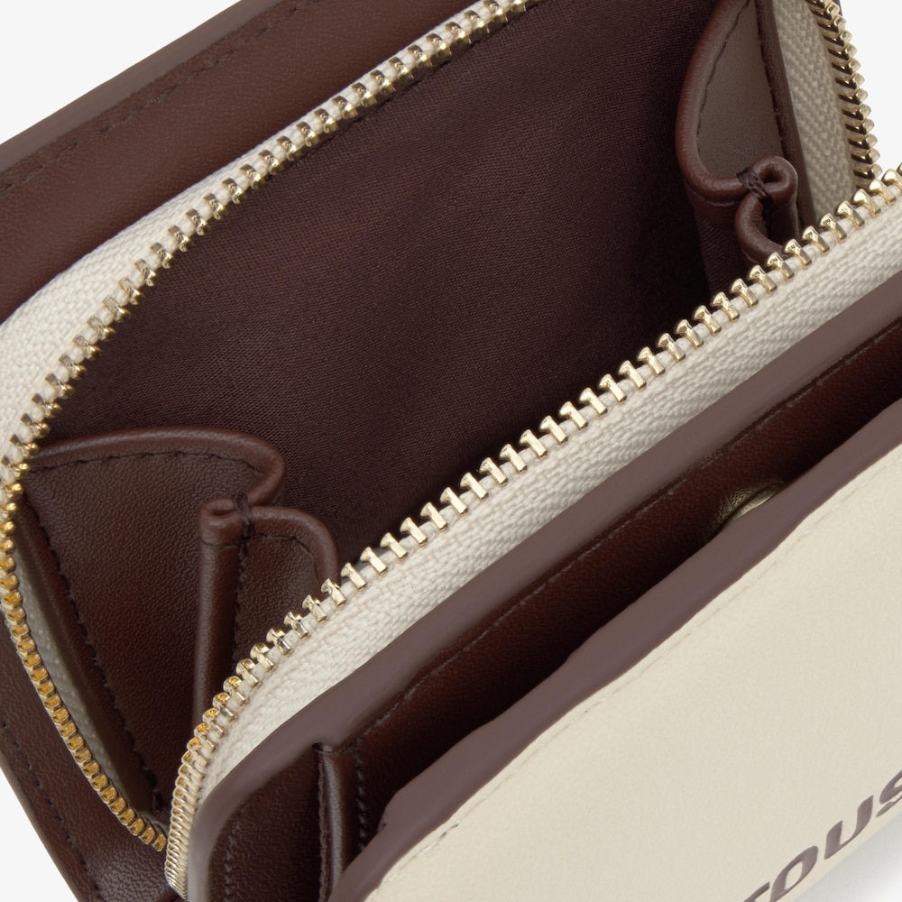 Billetera mediana doble beige New Dorp