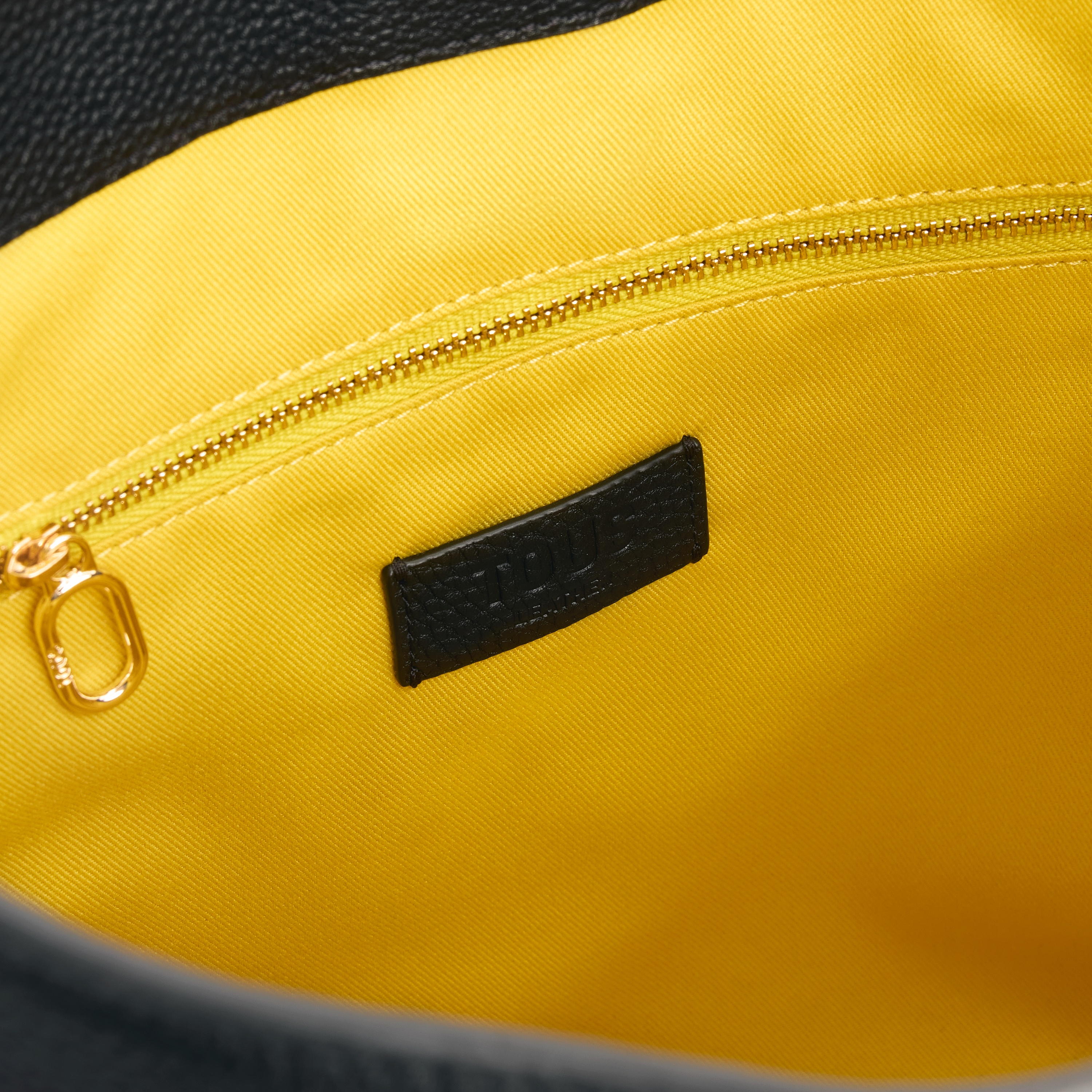 Black leather Shoulder bag TOUS Infinity