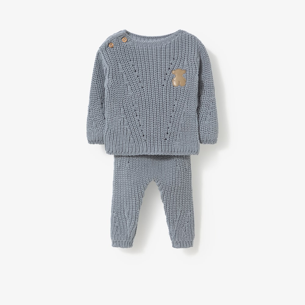 Blue knitted newborn baby set