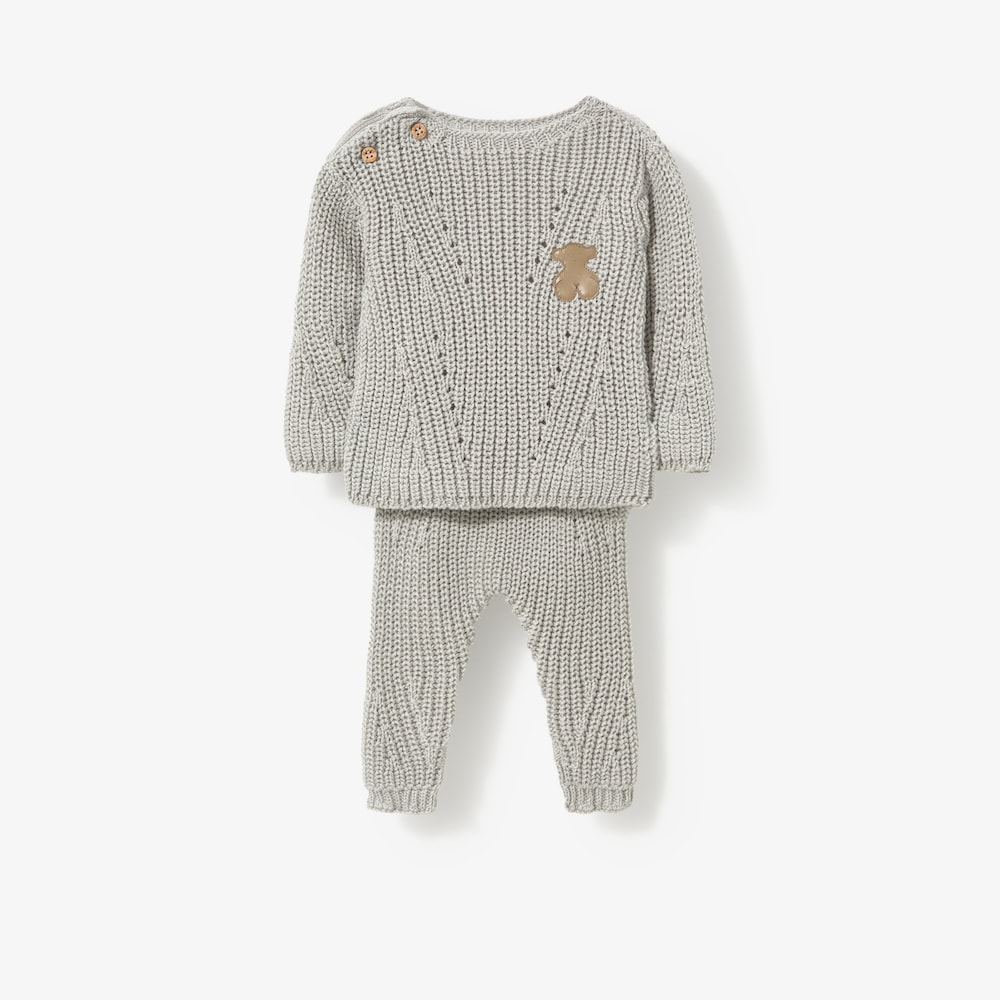 Grey knitted newborn baby set