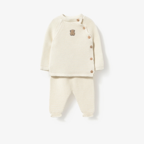 Newborn baby set in natural-coloured knit