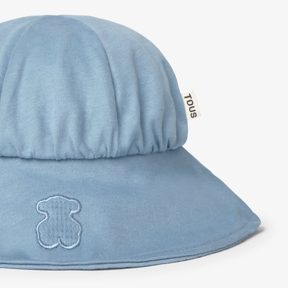 Const blue baby hat