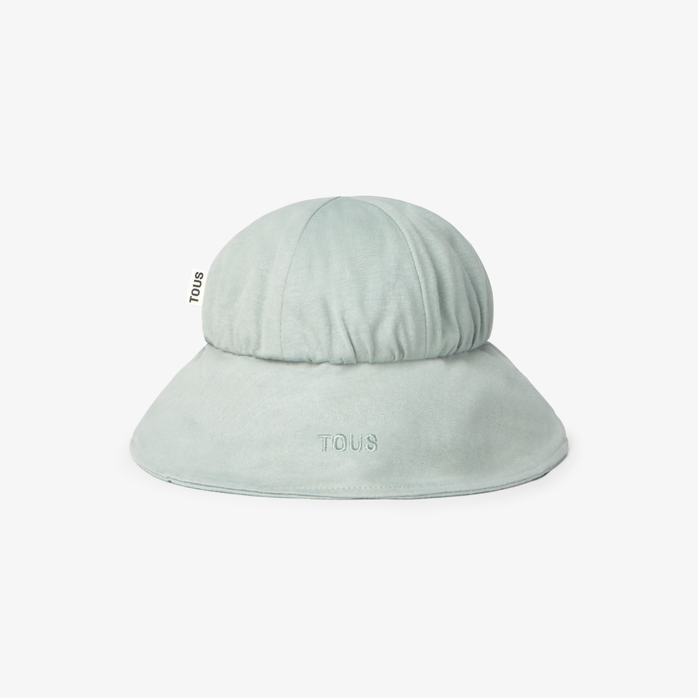 Const green baby hat