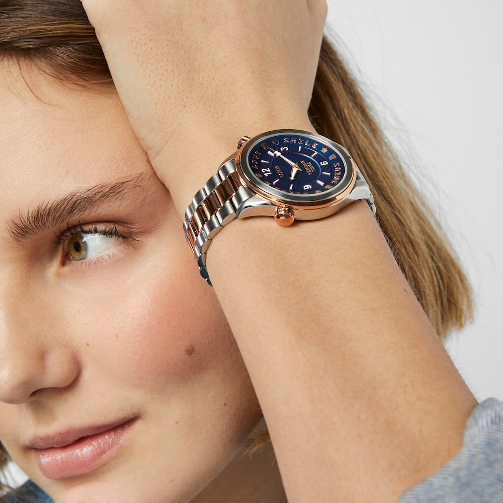 Reloj anal&oacute;gico Tender Time de acero inoxidable con esfera en azul