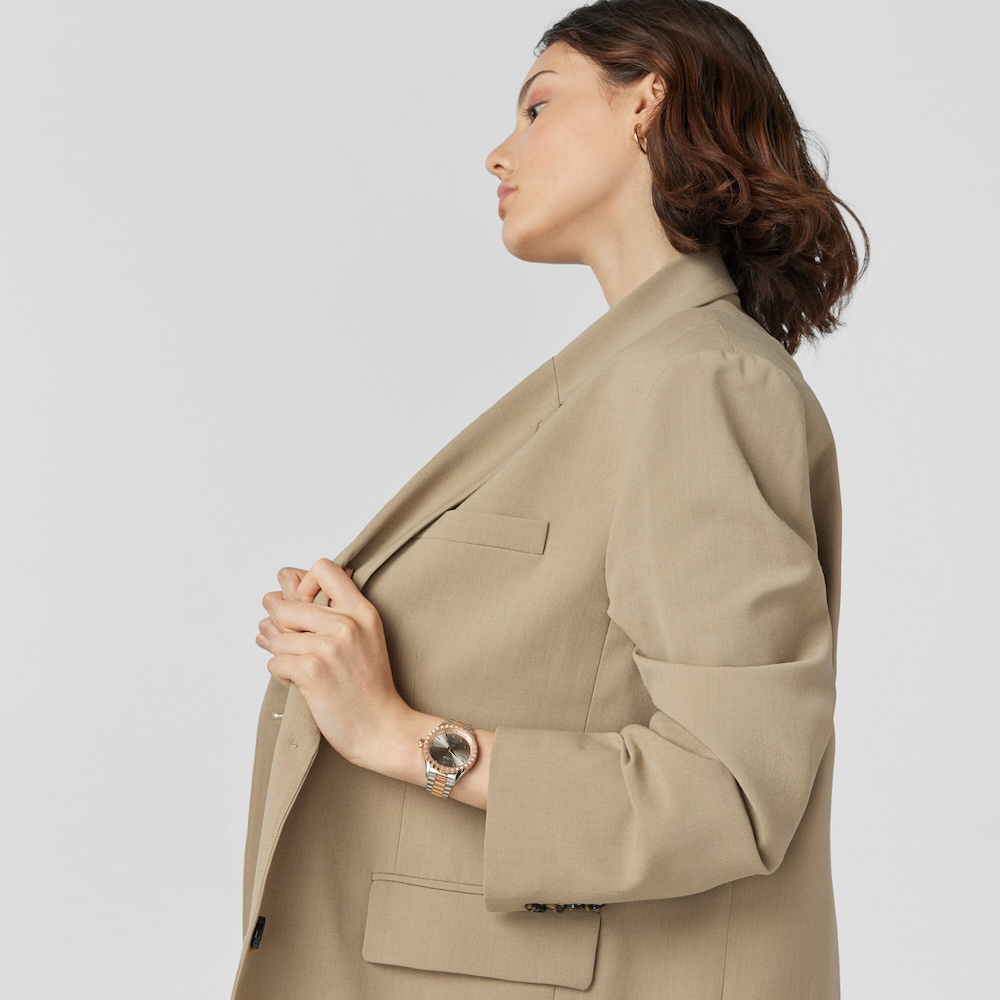 Tender Bear Uhr aus ros&eacute;goldfarbenem IP-Stahl in zwei Farbt&ouml;nen mit B&auml;renpr&auml;gung