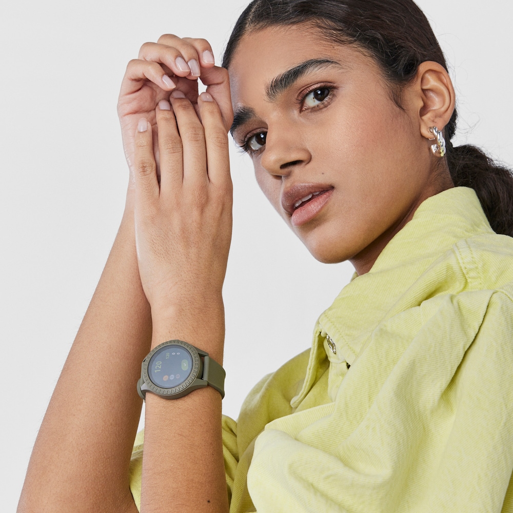 Smarteen Connect Watch with green silicone strap