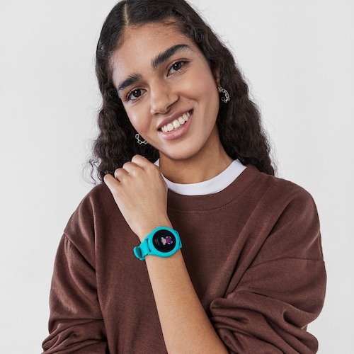 Smarteen Connect Watch with green silicone strap