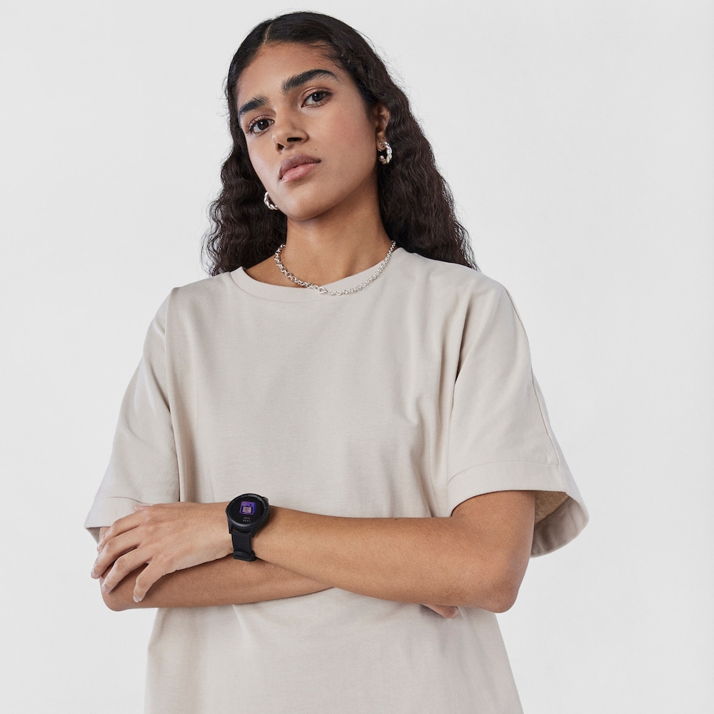 Smarteen Connect Sport Watch with black silicone strap