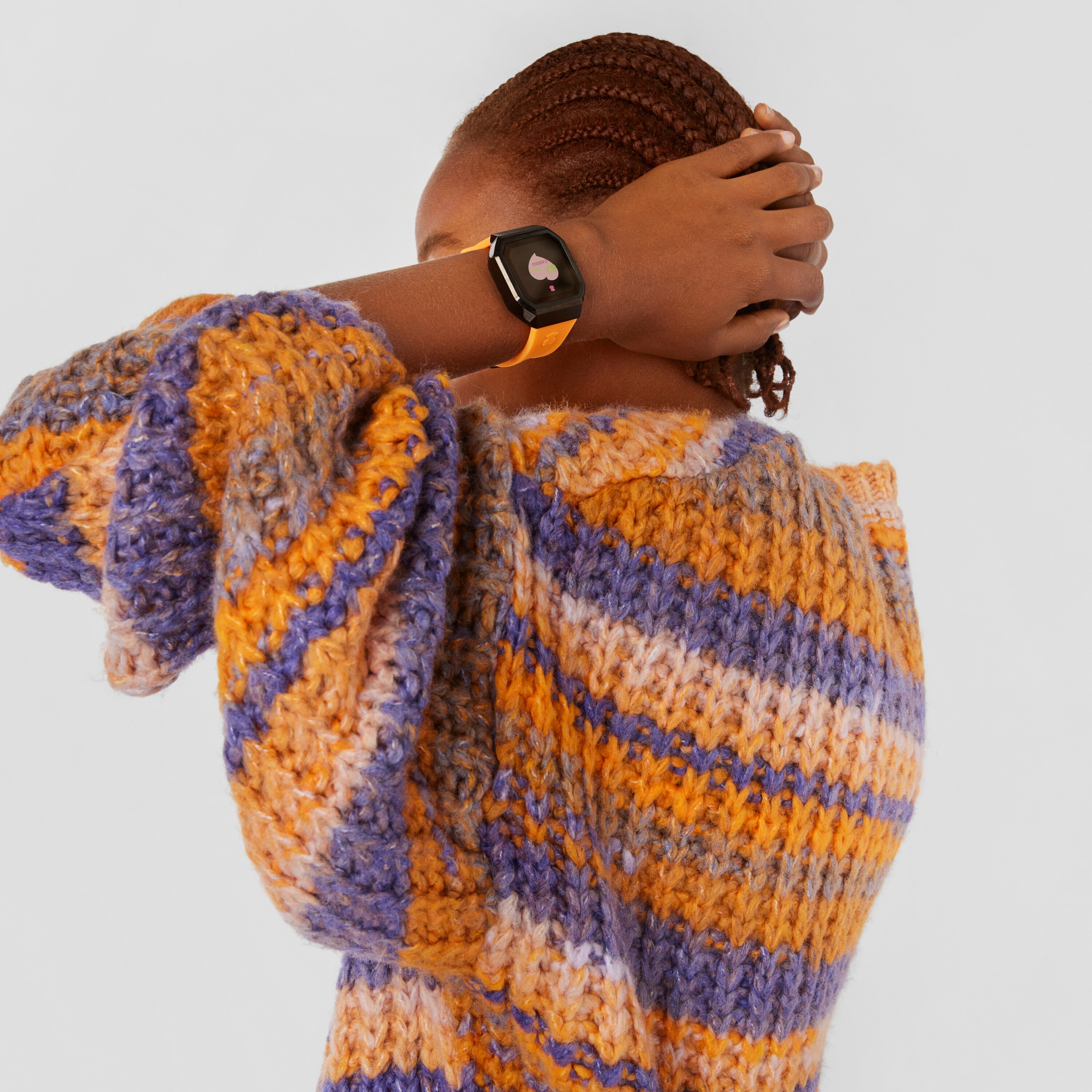 B-Connect Smartwatch with orange silicone strap