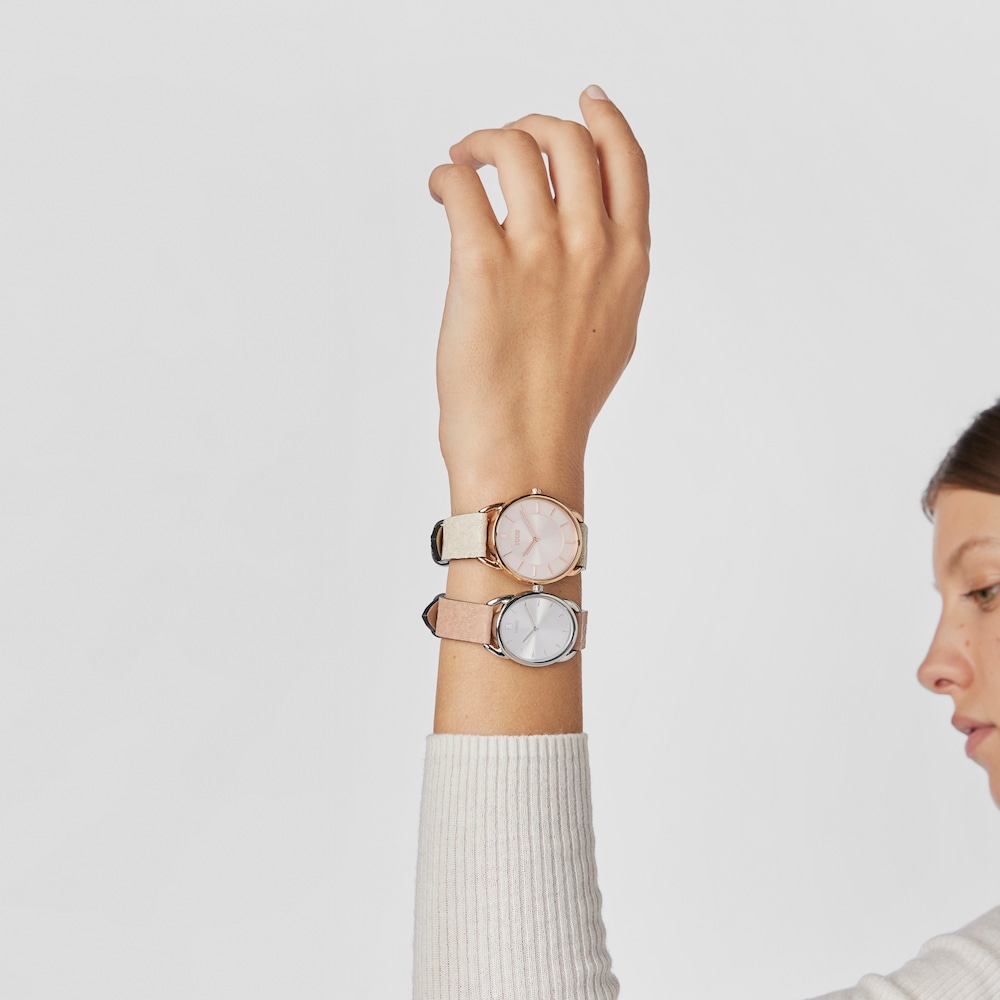 Reloj anal&oacute;gico Dai XL de acero con correa de piel Kaos beige